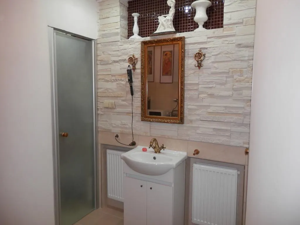 Antique Apartment In Prague